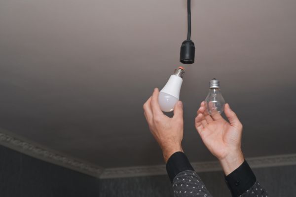 Light Bulbs Replacement in Mechanicsville